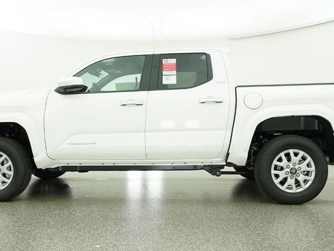 New 2026 Toyota Tacoma SR5 AWD/4WD image 19