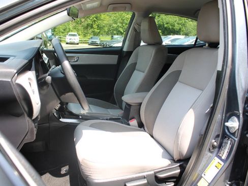 Used 2017 Toyota Corolla LE FWD image 23