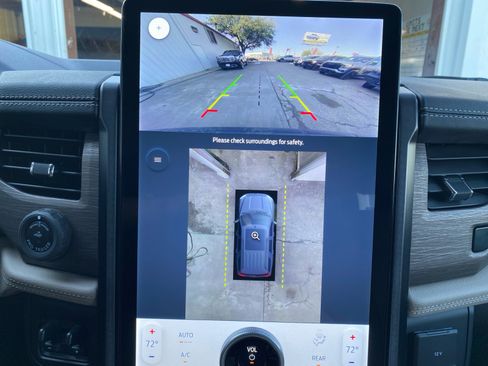 Used 2023 Ford Expedition Max Limited image 15