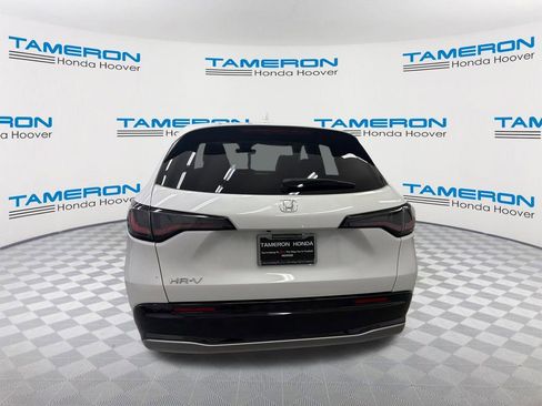 Used 2023 Honda HR-V EX-L image 4