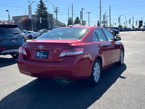 Used 2010 Toyota Camry image 5