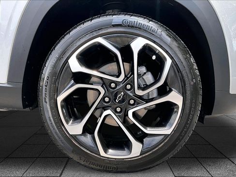 Used 2024 Chevrolet Trax RS FWD image 8