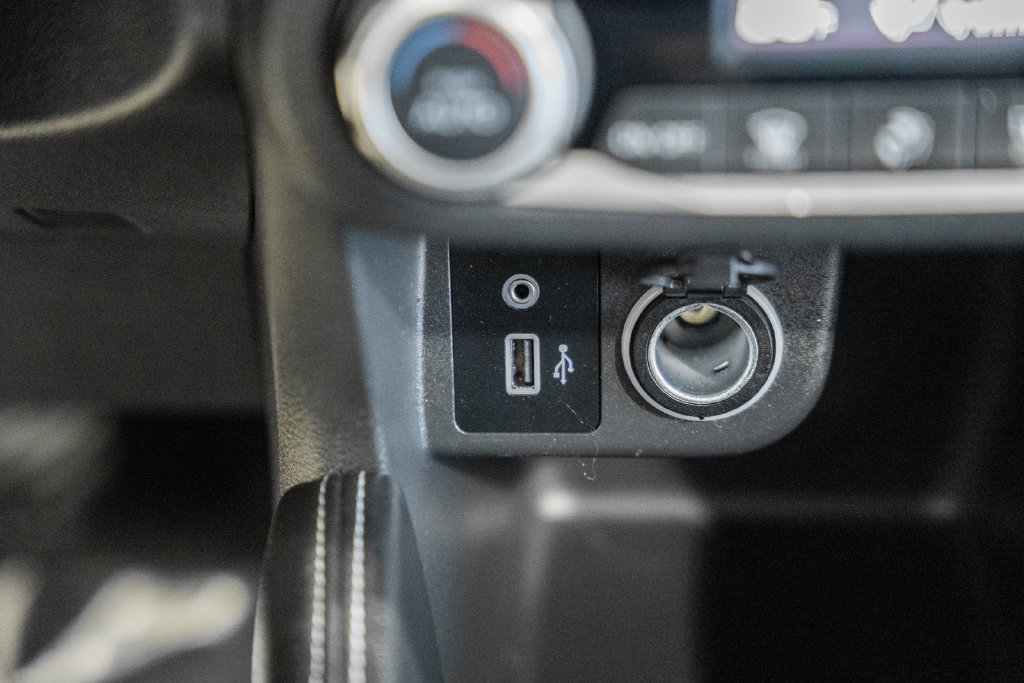 Used 2020 Nissan Kicks SV FWD image 21