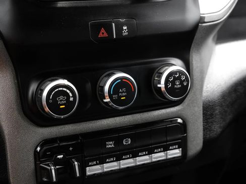 Used 2022 RAM 3500 Tradesman w/ Chrome Appearance Group AWD/4WD image 29