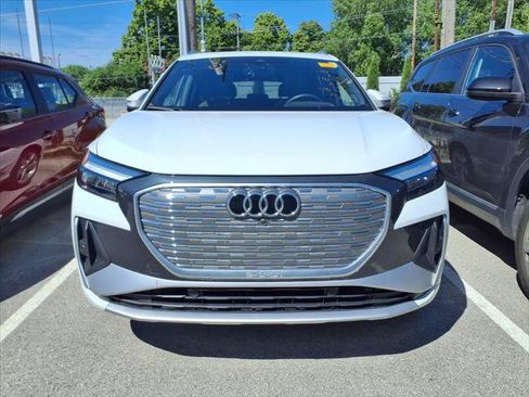 Certified 2023 Audi Q4 e-tron Premium w/ Convenience Package AWD/4WD image 2