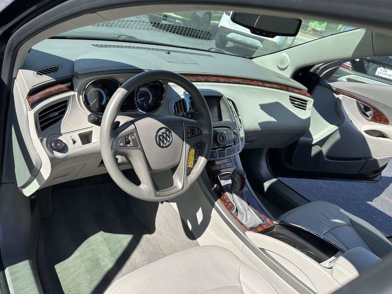 Used 2012 Buick LaCrosse Premium FWD image 23