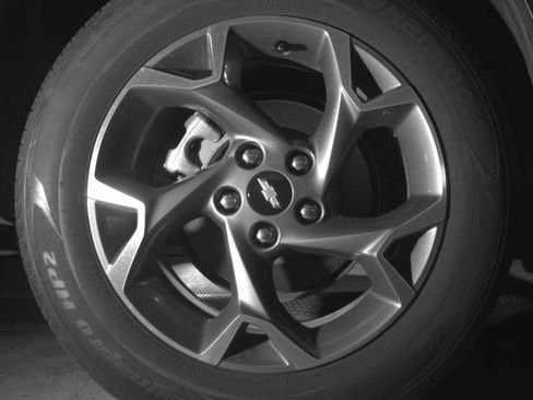 Used 2025 Chevrolet Trax LT w/ LT Convenience Package FWD image 18