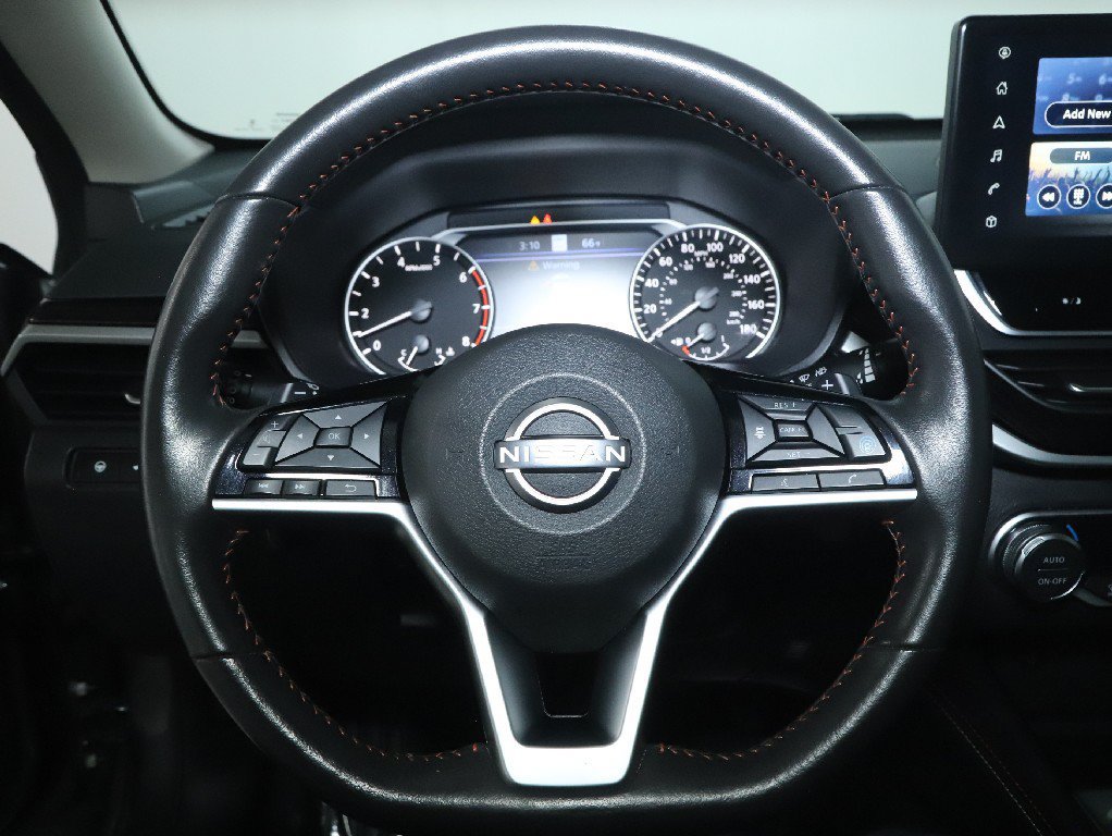 Certified 2024 Nissan Altima 2.0 SR FWD image 23