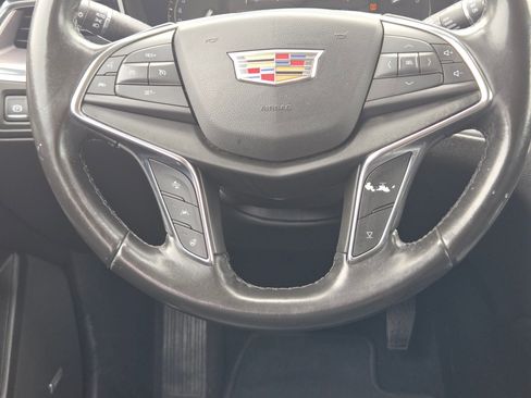 Used 2019 Cadillac XT5 Luxury FWD image 21