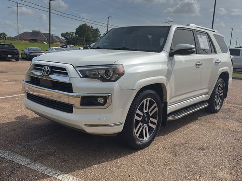 Used 2022 Toyota 4Runner Limited RWD image 10