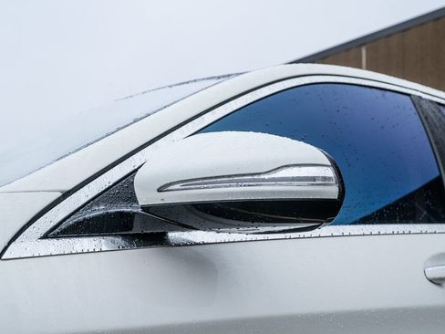 Used 2017 Mercedes-Benz S 550 Sedan image 9