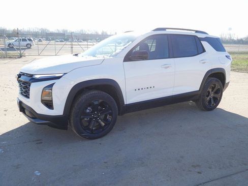 New 2026 Chevrolet Equinox LT w/ Midnight Edition image 7