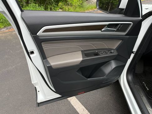 Used 2022 Volkswagen Atlas SE AWD/4WD image 11