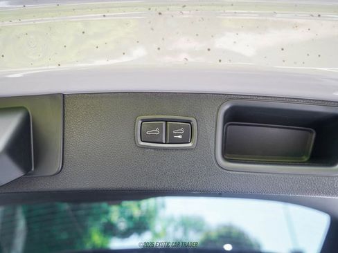 Used 2025 Porsche Macan GTS image 11