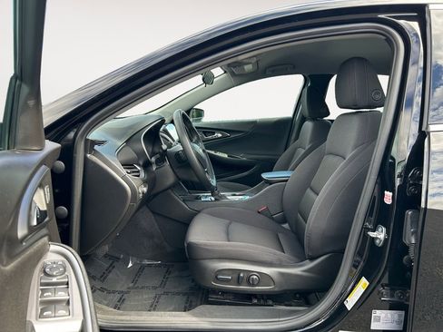 Used 2024 Chevrolet Malibu LT w/ Midnight Edition FWD image 15