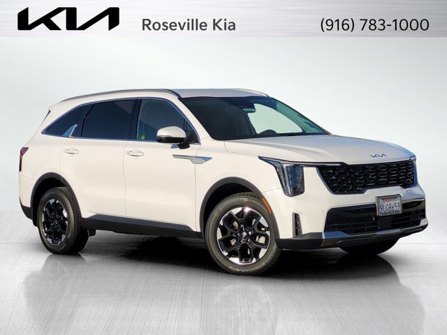 Certified 2025 Kia Sorento S AWD/4WD image 1