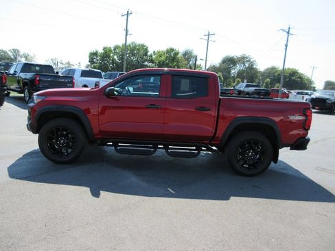 Certified 2023 Chevrolet Colorado Trail Boss w/ LPO, Dark Essentials Package AWD/4WD image 11
