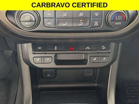Certified 2022 GMC Canyon AT4 w/ Trailering Package AWD/4WD image 20
