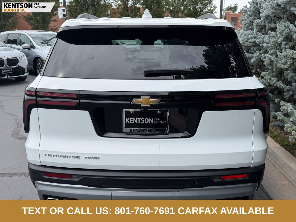 Used 2026 Chevrolet Traverse LT AWD/4WD image 7
