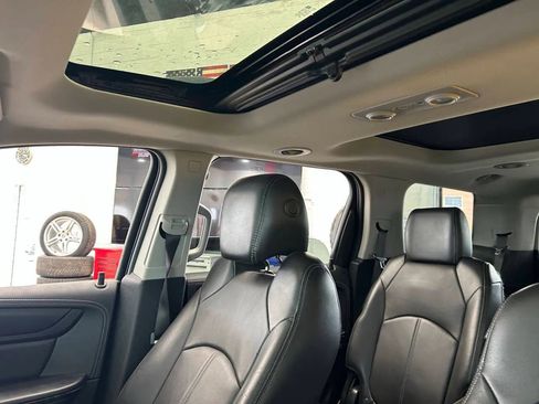 Used 2017 GMC Acadia Limited SLT FWD image 9