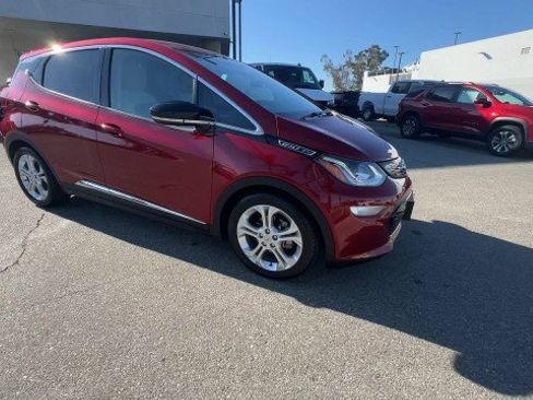 Used 2020 Chevrolet Bolt LT image 2