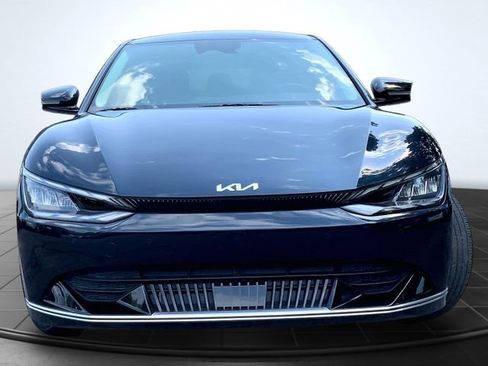 Used 2024 Kia EV6 Wind RWD image 3