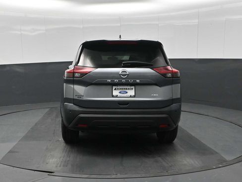 Used 2021 Nissan Rogue S image 8