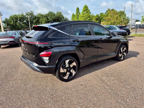 Used 2024 Hyundai Kona Limited FWD image 6