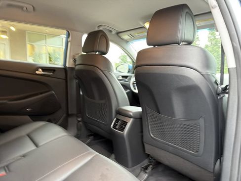 Used 2018 Hyundai Tucson Limited FWD image 14