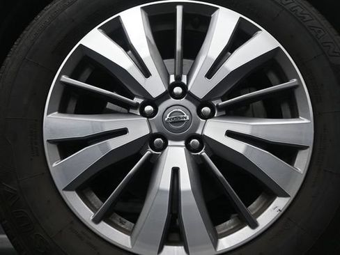 Used 2020 Nissan Pathfinder SL AWD/4WD image 9