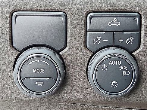 New 2025 Chevrolet Silverado 1500 LT w/ Convenience Package II image 21