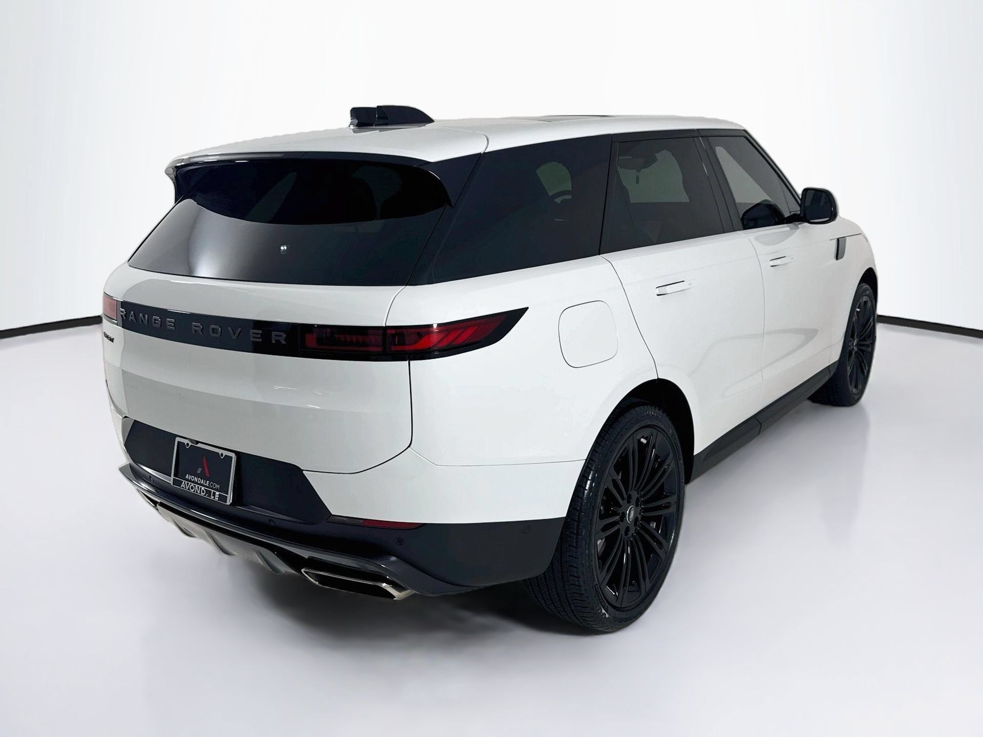 Used 2024 Land Rover Range Rover Sport SE AWD/4WD image 8
