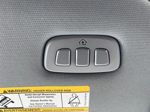Used 2025 Ford F250 Lariat w/ Lariat Ultimate Package AWD/4WD image 22
