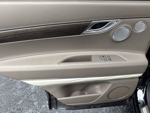 Used 2024 Genesis GV80 3.5T w/ Advanced Package image 21