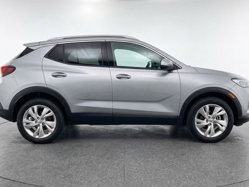 Used 2025 Buick Encore GX Preferred image 11
