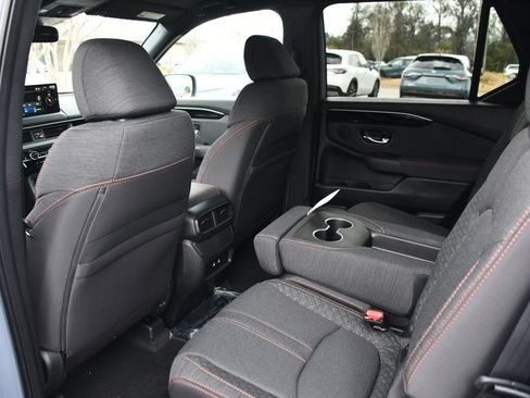 New 2026 Honda Pilot Sport image 8