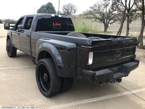 Used 2017 Ford F350 Lariat w/ Lariat Value Package image 5