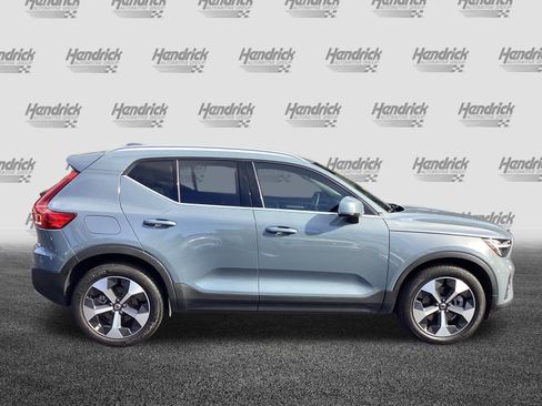 Certified 2023 Volvo XC40 B4 Plus w/ Protection Package Premier image 11