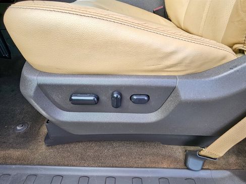 Used 2013 Ford F450 Lariat w/ Lariat Ultimate Pkg image 12