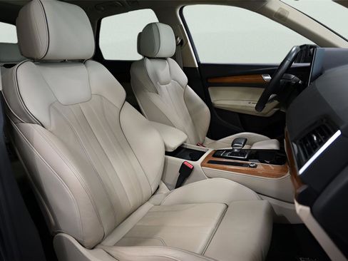 Used 2023 Audi Q5 e Premium Plus AWD/4WD image 20