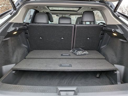 Used 2023 Nissan Ariya FWD image 20