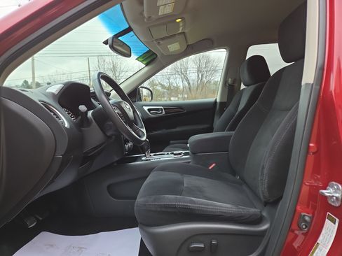 Used 2016 Nissan Pathfinder SV image 12