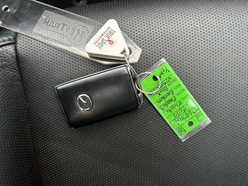 Used 2022 MAZDA MAZDA3 s image 30