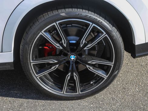 New 2026 BMW X6 M60i w/ Executive Package image 8