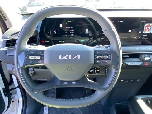New 2026 Kia EV9 Wind image 16