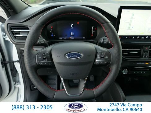 Used 2025 Ford Escape ST-Line w/ Equipment Group 301A image 18