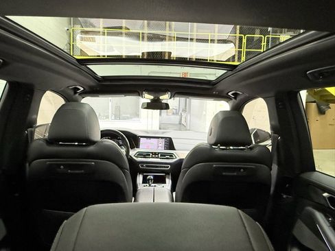 Used 2023 BMW X5 xDrive40i w/ M Sport Package image 37