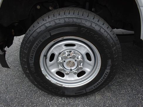 Used 2018 Ford F250 XL w/ Power Equipment Group image 32