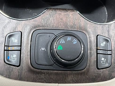 Used 2023 GMC Acadia Denali AWD/4WD image 31