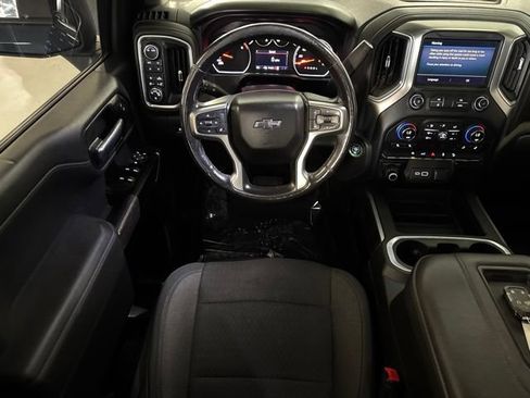 Used 2021 Chevrolet Silverado 1500 LT Trail Boss w/ Bed Protection Package AWD/4WD image 4